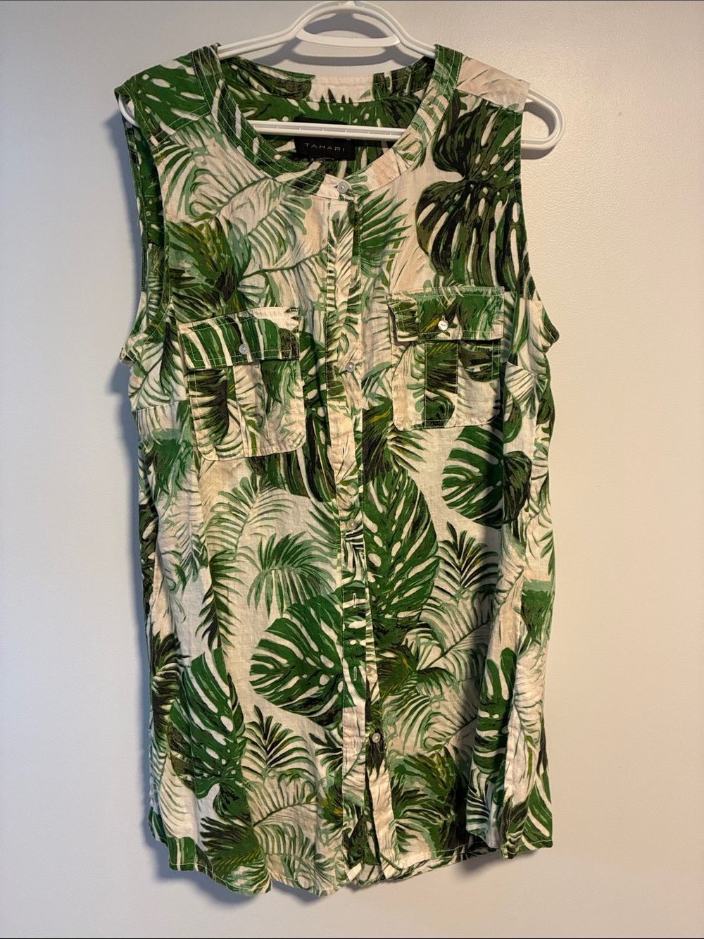 Tahari Green White Tropical Leaf Sleeveless Blouse